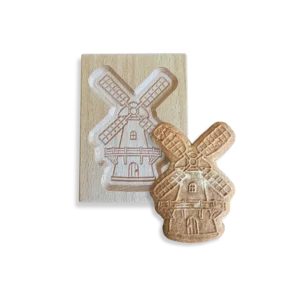 Speculaasplank molen met speculaasje erbij